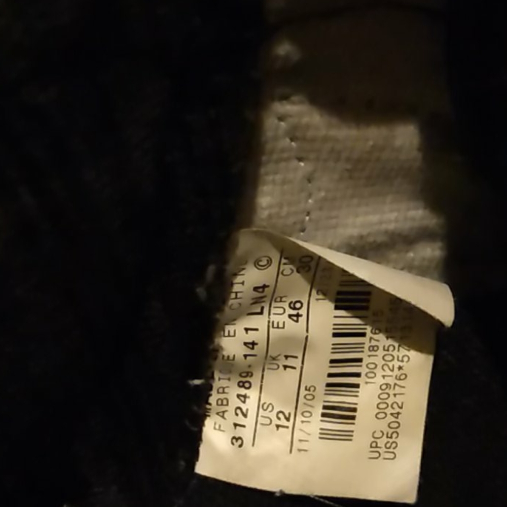 Escape --Nike - image 3